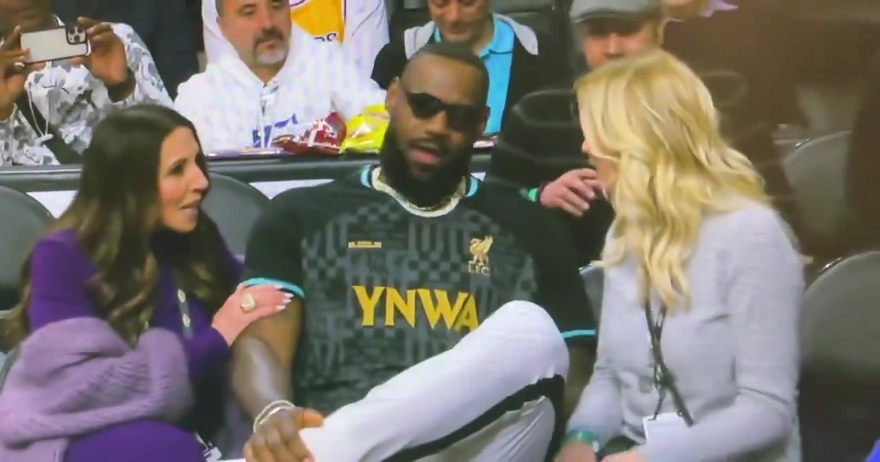 左右都是佳人!这视频要是给詹嫂看到,詹姆斯是不是得跪搓衣板了