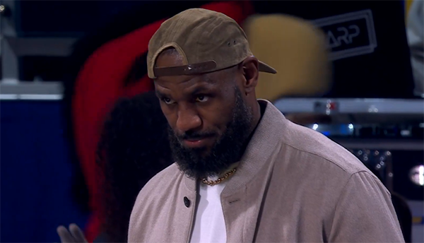 尽管库里感觉很糟糕 但利拉德(Lillard)得分三分球来帮助奥尼尔(O'Neal